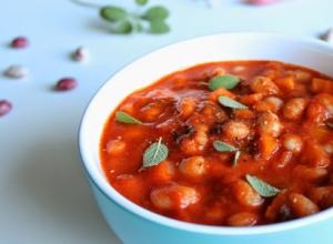 Фасоль в томатном соусе: рецепт славянской кухни Приготовление красной фасоли в томатном соусе